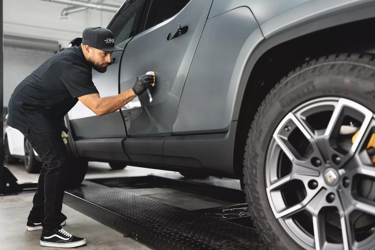 Client handover inside Mouris Custom studio