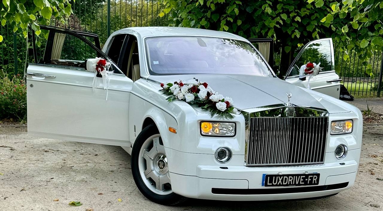 Rolls-Royce Phantom preparado para llegada de boda